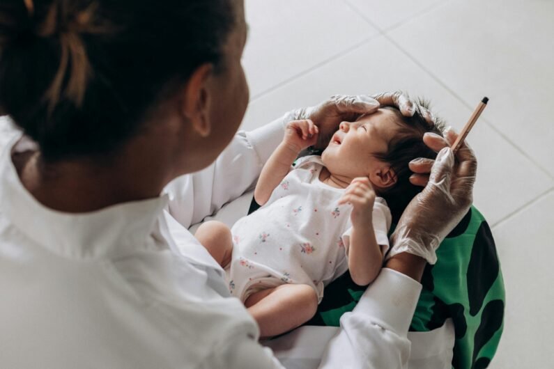 How to Choose the Right Pediatrician for Your Baby. Image: pexels.