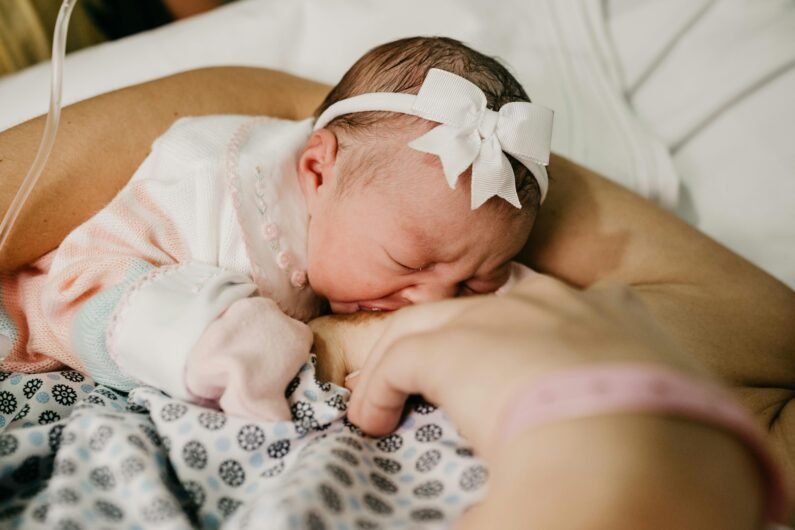 Top 15 True Facts About Motherhood That Will Amaze You. Image: pexels.