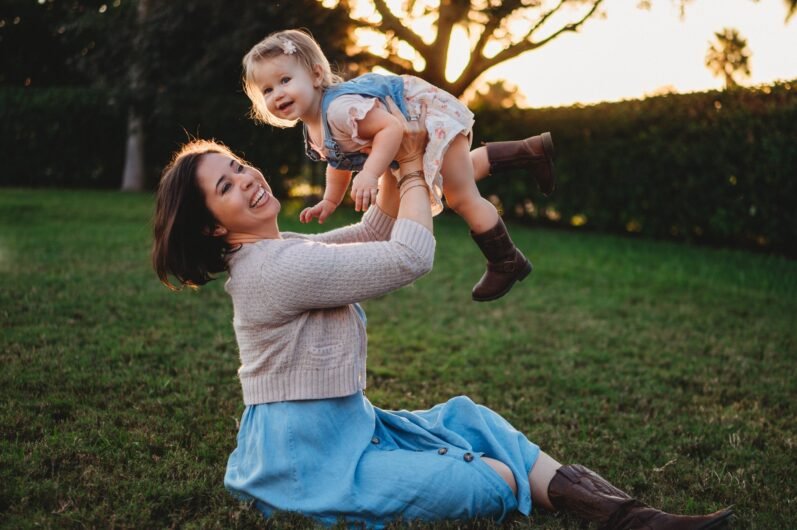 Thriving as a Mom: Balancing Motherhood and Personal Ambitions